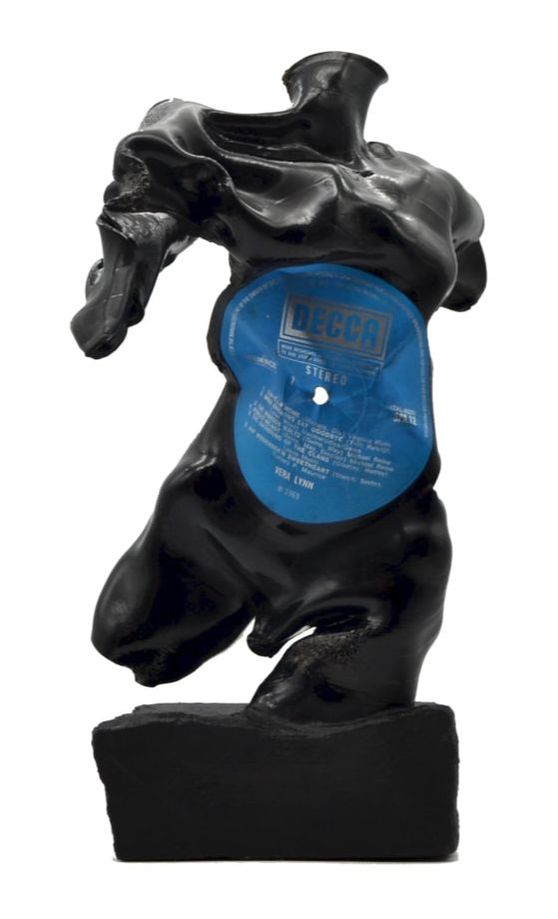 vera lynn music record sculpture